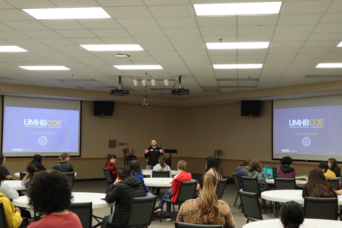 HammondsCraig's tweet photo. This week, ⁦@UMHB_COE⁩ was blessed to visit with 39 students from the ⁦@copperascoveisd⁩ Texas Association of Future Educators! #UMHBCOE https://t.co/K02vtFAdIr