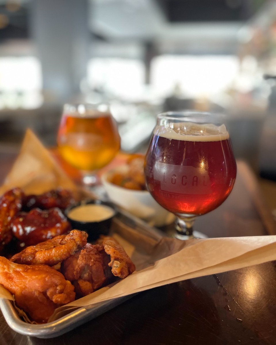 LocalBeerCo's tweet image. Get ready to wing it on Wednesdays! 🍗🔥 Join us for Wings Wednesday and indulge in some finger-lickin' goodness. 

#WingsWednesday #FingerLickinGood #MidweekIndulgence