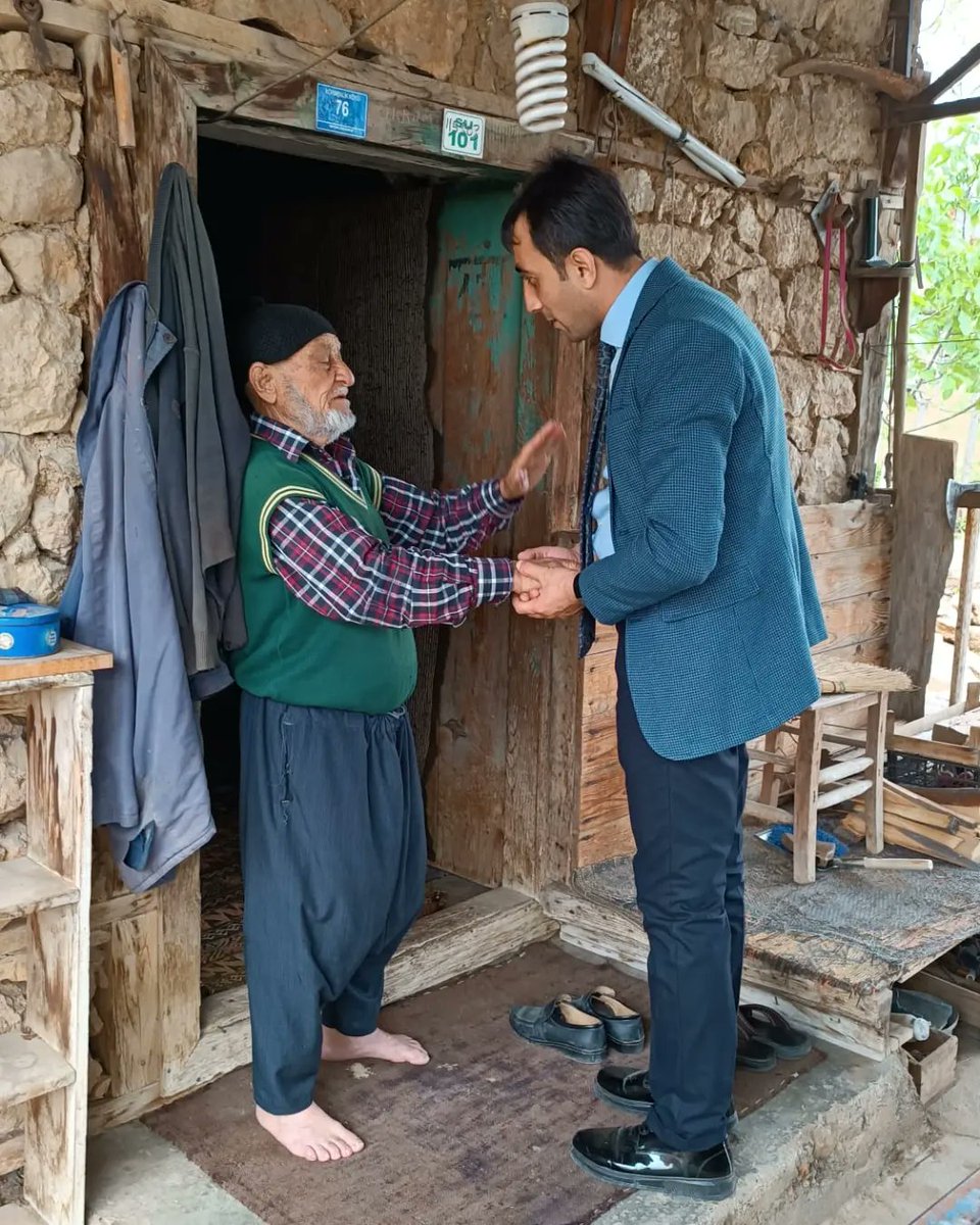 mhpcamliyayla's tweet photo. #KÖRMENLİK #Mahallesi #Ziyaretimiz.
İlçe Başkanımız Sn.Ali Rıza #Genç ve Kaçep Başkanımız Sn.Canan #Gür ilçemiz Çamlıyayla'da Cumhurittifakının zaferi için mahallemizi hane hane ziyarette bulunarak tek tek vatandaşlarımız ile hasbihal ettiler.
#BiroyErdoğana
#BiroyMhp https://t.co/ehnFR7XSCG