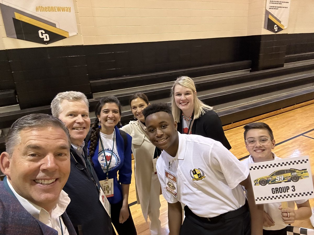 Tom Burton tweet media