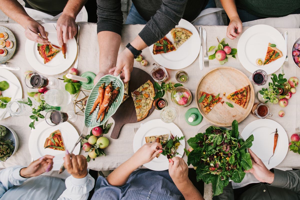 University of Strathclyde (@unistrathclyde) on Twitter photo Around one third of all the food produced goes to waste. Producing, transporting & letting that food rot releases 8-10% of global greenhouse gases.
This #StopFoodWasteDay, check out <a href="/Strath_Eco/">Sustainable Strathclyde</a>'s blog for some simple tips on reducing your food waste.
➡️ strath.ac.uk/whystrathclyde… Around one third of all the food produced goes to waste. Producing, transporting & letting that food rot releases 8-10% of global greenhouse gases.
This #StopFoodWasteDay, check out <a href="/Strath_Eco/">Sustainable Strathclyde</a>'s blog for some simple tips on reducing your food waste.
➡️ strath.ac.uk/whystrathclyde…