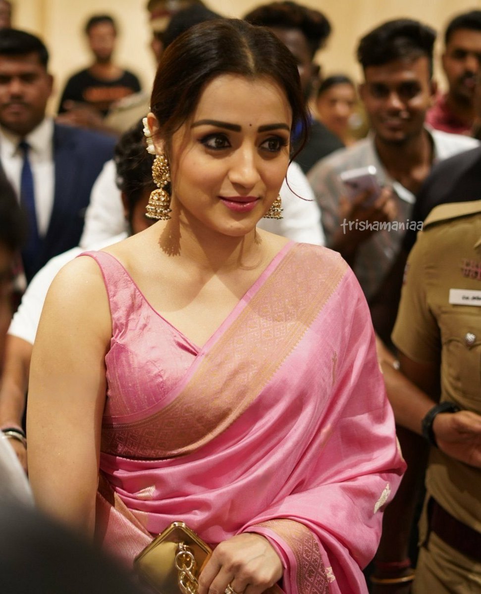 trishamaniaa's tweet photo. #trishamania #trisha #trishakrishnan #trishafans #trishadevotee #trishalove #trishatrishatrisha #trishaforever #trishaworship #trishaworld #trishagalaxy #trishauniverse #southqueentrisha #trishaarmy @trishtrashers https://t.co/V6fR9rHrH8