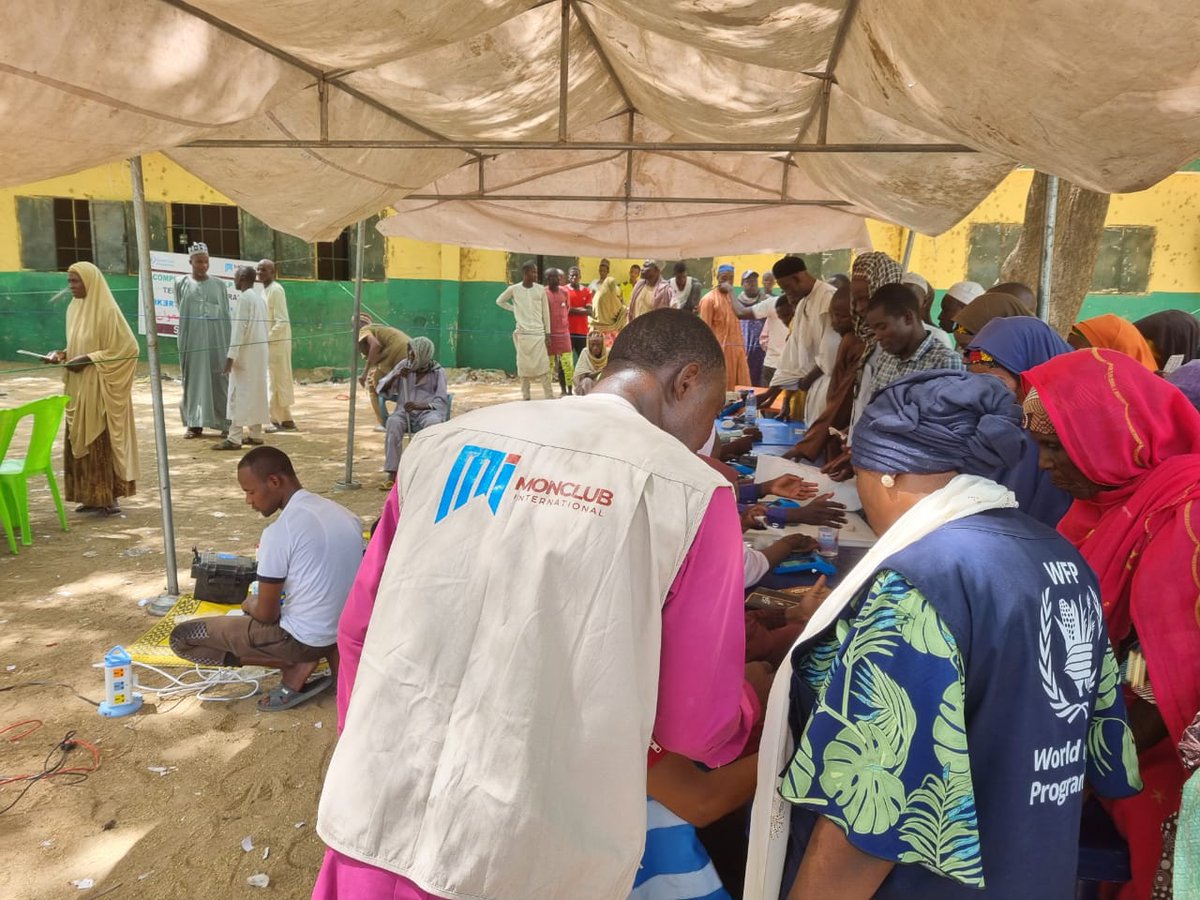 MonClubInt's tweet photo. Earlier today, the @WFP team made a schedule visit to MonClub’s distribution site in Damasak, Borno State.

They team observed the coordination process of the ongoing food distribution for  beneficiaries.

They visited the distribution site for food commodities, waiting areas 1/2 https://t.co/MI9wWaHZAE