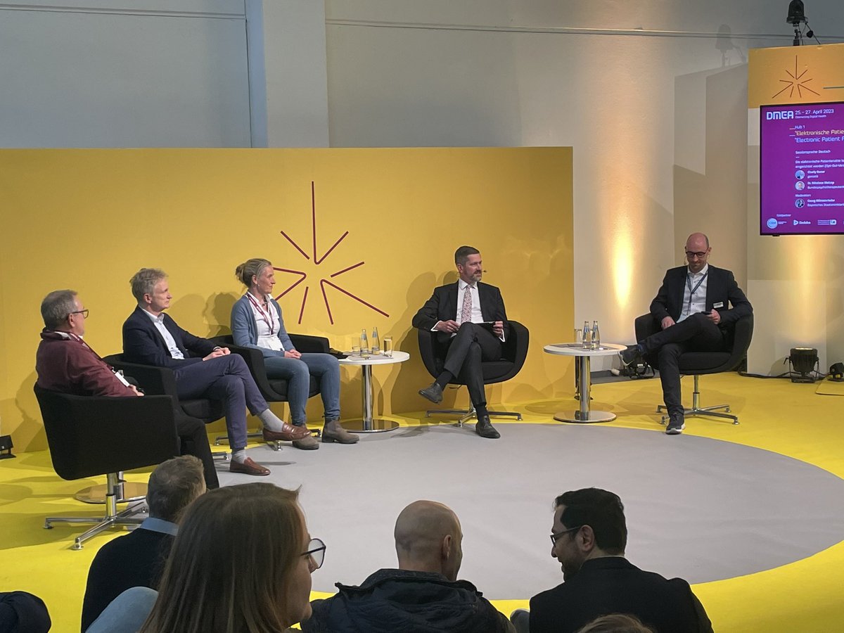 <a href="/DrSpohrer/">Dr. Kristina Spöhrer</a>, Sprecherin der AG Digitalisierung im @hausaerzteverb, vertritt die Perspektive der HausäeztInnen auf der #DMEA2023 - u.A. beim Thema #ePA. HausärztInnen sehen die Mehrwerte, allerdings mangelt es bisher u.A. an der Praxistauglichkeit. Das muss zwingend besser werden.