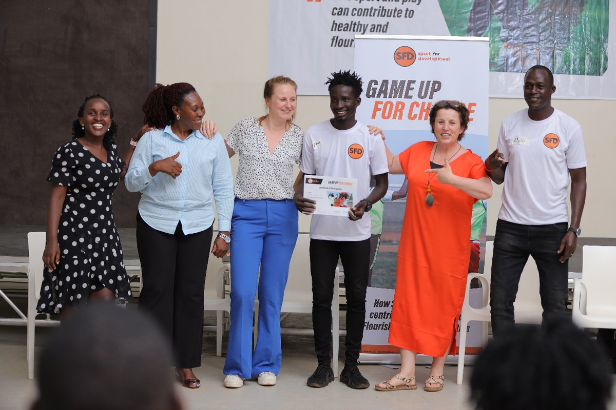 tbf_ug's tweet photo. Amidst joyful smiles and a celebratory atmosphere, the youth proudly received their certificates of participation, ready to spread the message of the transformative power of sports to the world.
#GameUpForChange
#SFDWeek https://t.co/IDf8eOLvTY