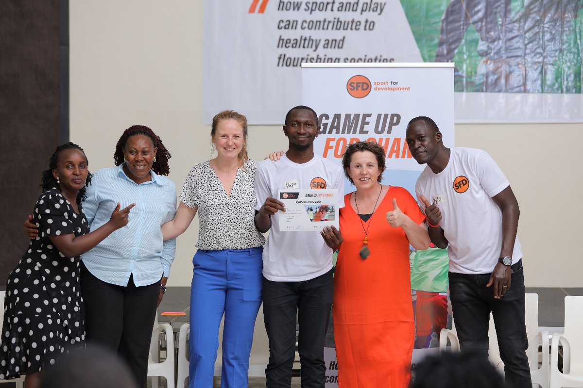 tbf_ug's tweet photo. Amidst joyful smiles and a celebratory atmosphere, the youth proudly received their certificates of participation, ready to spread the message of the transformative power of sports to the world.
#GameUpForChange
#SFDWeek https://t.co/IDf8eOLvTY