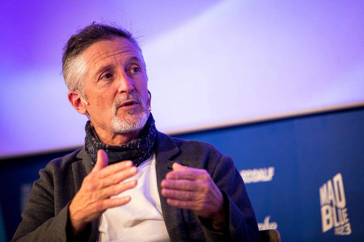 madbluesummit's tweet photo. "Se toma como sinónimos ecología y ecologismo cuando el ecologismo es una ideología que comparten aquellos que tienen sensibilidad sobre el medioambiente y la ecología es una ciencia exacta" @FernandoVallada #MadBlueTalk #MadBlue2023 https://t.co/PG7bTyEQ24