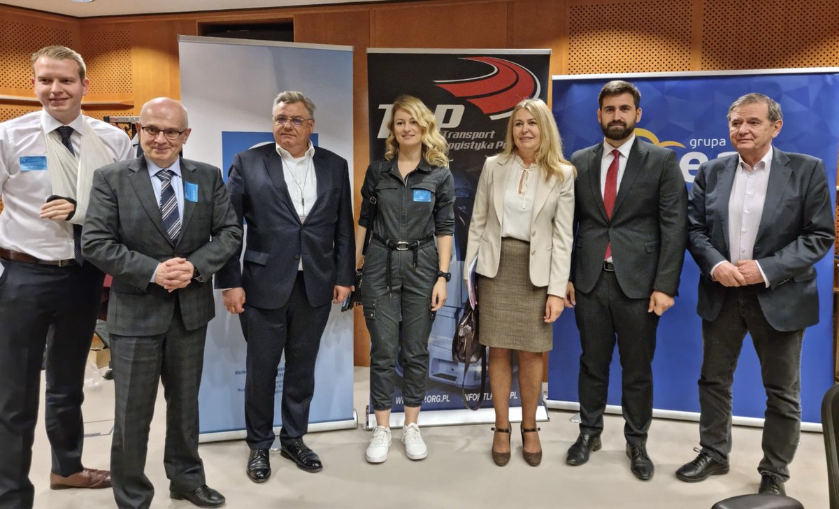 AndreyNovakov's tweet photo. Professional truck drivers deserve decent working conditions instead of poor treatment and disrespect. EU has to change the approach to their needs. There is a clear link between shortage of professional drivers in Europe and the lack of understanding of their needs. https://t.co/UJN5rPAwbZ