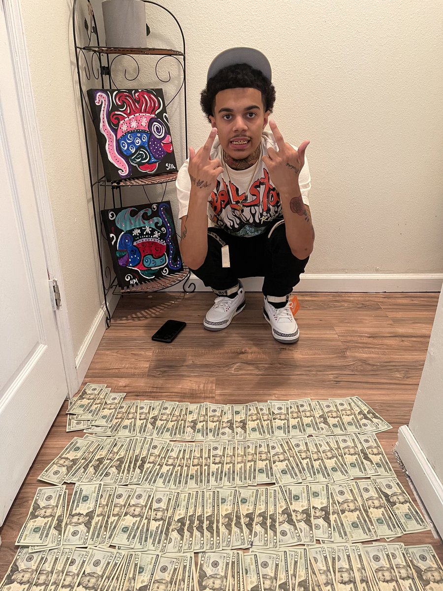 ImHaFavRapper's tweet photo. Florida Jit Dont Want No Diamonds Baby I Jus Want Da Goldsss🧀🔥 https://t.co/1HhdeUD6PI