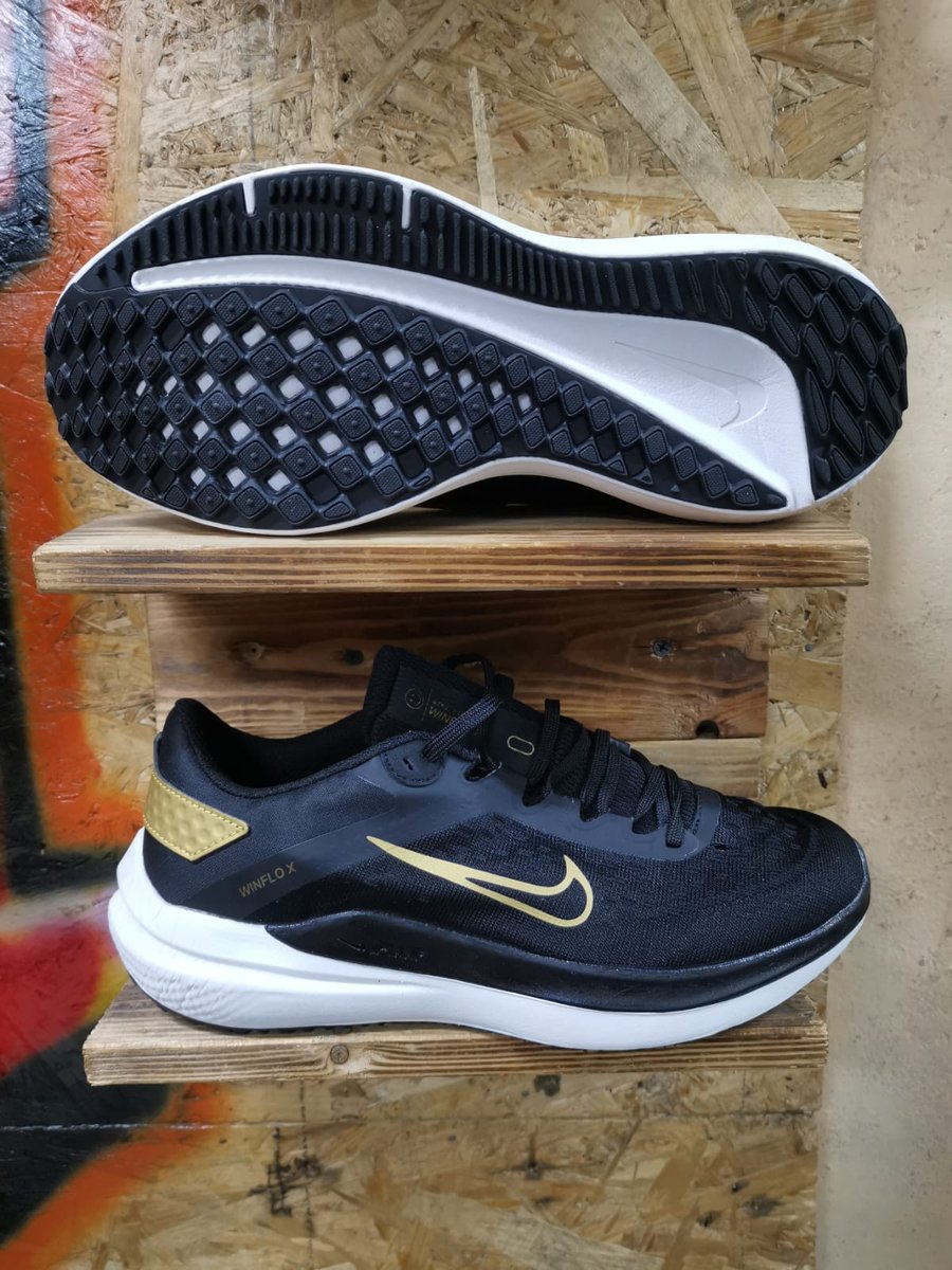 Nike zoom running shoes available 
Sizes 40-45
Price 3399
Delivery is done country wide 
Place your orders 
Call/WhatsApp 0710721664

Arsenal 
#MCIARS 
Jubilee
Uhuru Kenyatta 
Mackenzie