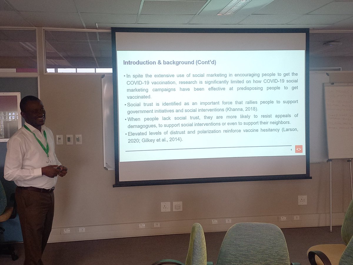 CCSImpact's tweet photo. Dr Daniel Maduku shared an assessment of how people's perception of COVID-19 vaccination were affected by social trust. @WitsSbs #AFSMAC23 https://t.co/l6ayauRW90