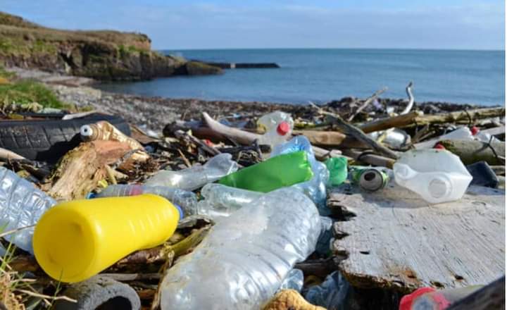 ElginAngelo's tweet image. Si rien n'est fait, avec ce rythme actuel, on aura plus de plastiques dans l'océan que de poisson d'ici 2050. 
Changeons de comportement et de mentalité dès maintenant. 

On a qu'une seule terre, mer et planète. Préservons les pour les générations futures. 

#recyclage