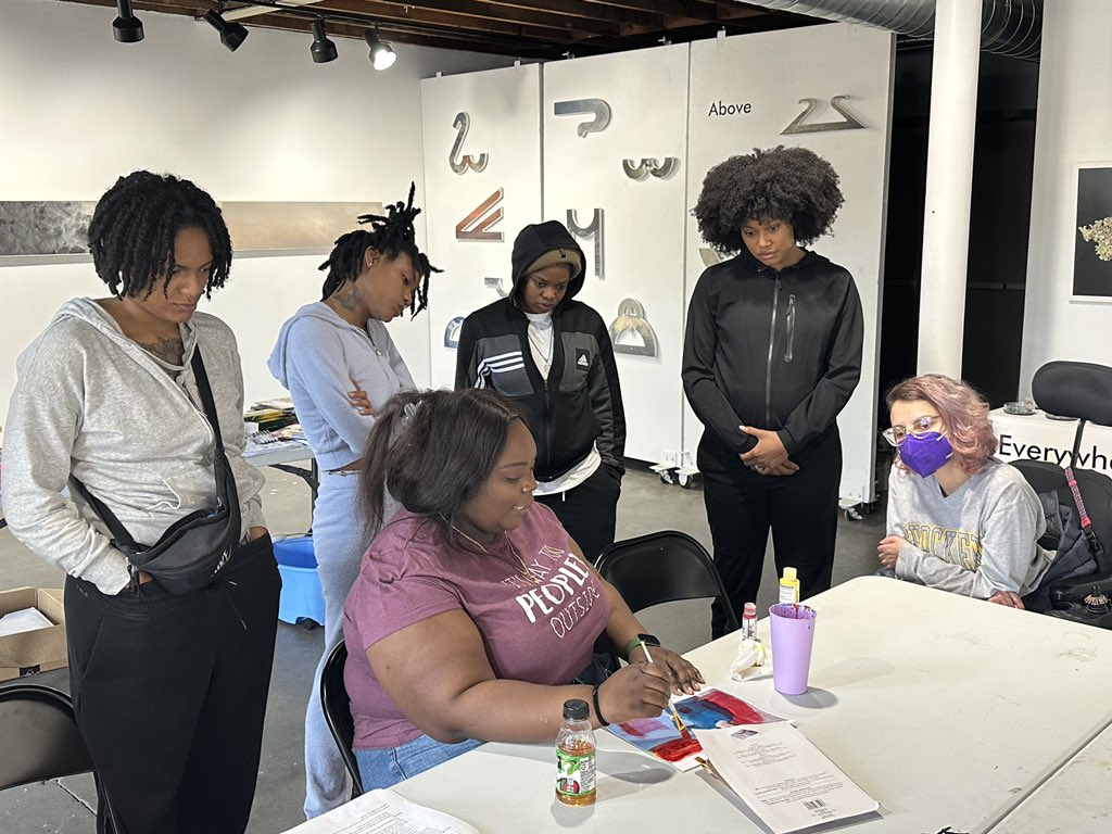 IAmWhyJustice's tweet photo. Day 2 - writing our I Am Why statements. Thank you @TKAAM for hosting. Facilitating our workshops surrounded by the art of Elizabeth Catlett, Jacob Lawrence and Samella Lewis was amazing.
•
•
•
•
•
#ElizabethCatlett #JacobLawrence #SamellaLewis @ProgenyICT https://t.co/lTsxltOF5P