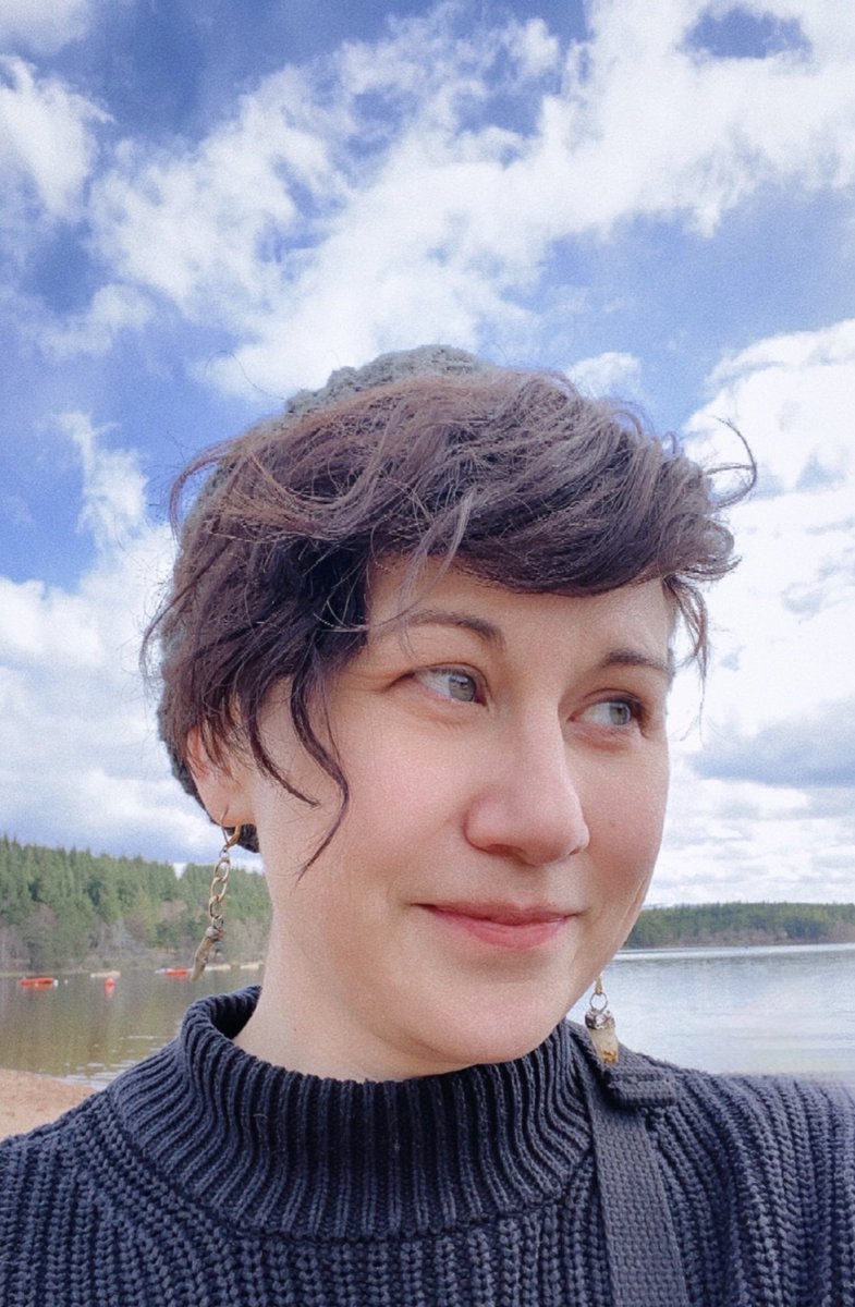 💀Holly 🖤 tweet media