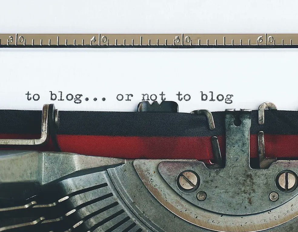 I'm a big believer in blogging-these benefits from <a href="/markwschaefer/">Mark Schaefer</a> explain some of the reasons why.

"You must create content to be known in this world &amp; create a lasting emotional connection to people"

10 Benefits of Blogging Even if Nobody Reads It
bit.ly/441eYLm