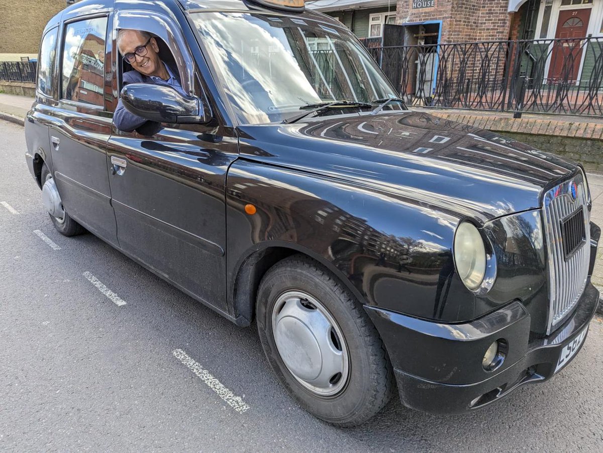 MMccarthyvpr's tweet photo. Nitin Dahad of https://t.co/WmdGoGM2J9 visited a London company that converted two classic black taxis from ICE to #EV. "It's the greenest possible thing you can do ....” said https://t.co/LHsn7HMyPT's Janosch Opperman. https://t.co/AMqis5ZwSR … What a fun piece, @ndahad! https://t.co/fPxZRatH0F