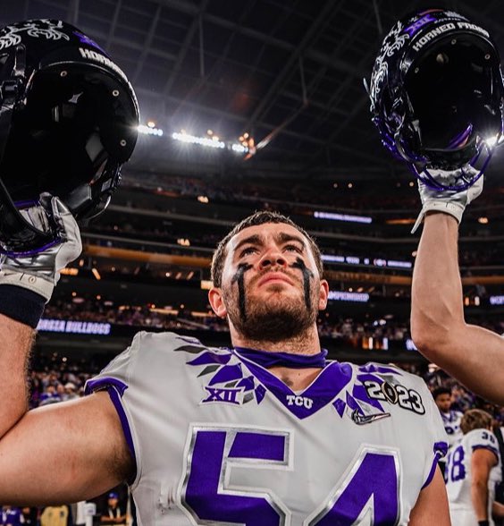 LUKE SPLAINE tweet media