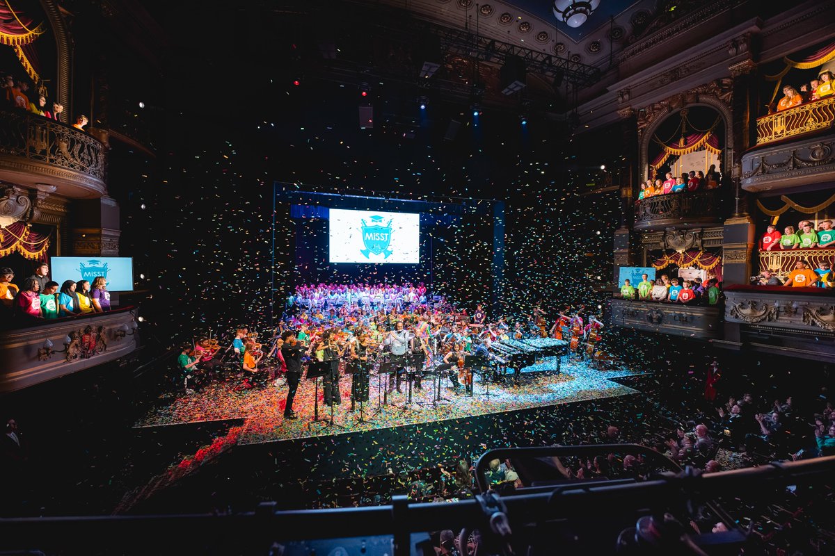 We're loving these concert photos coming in by @ParadisePh0t0. If you have any photos, we'd love to see them. Tag us and use the hashtag #MiSST10 🎵📷 💙

#MiSST10 #Concert #MusicEducation #Birthday #Celebration