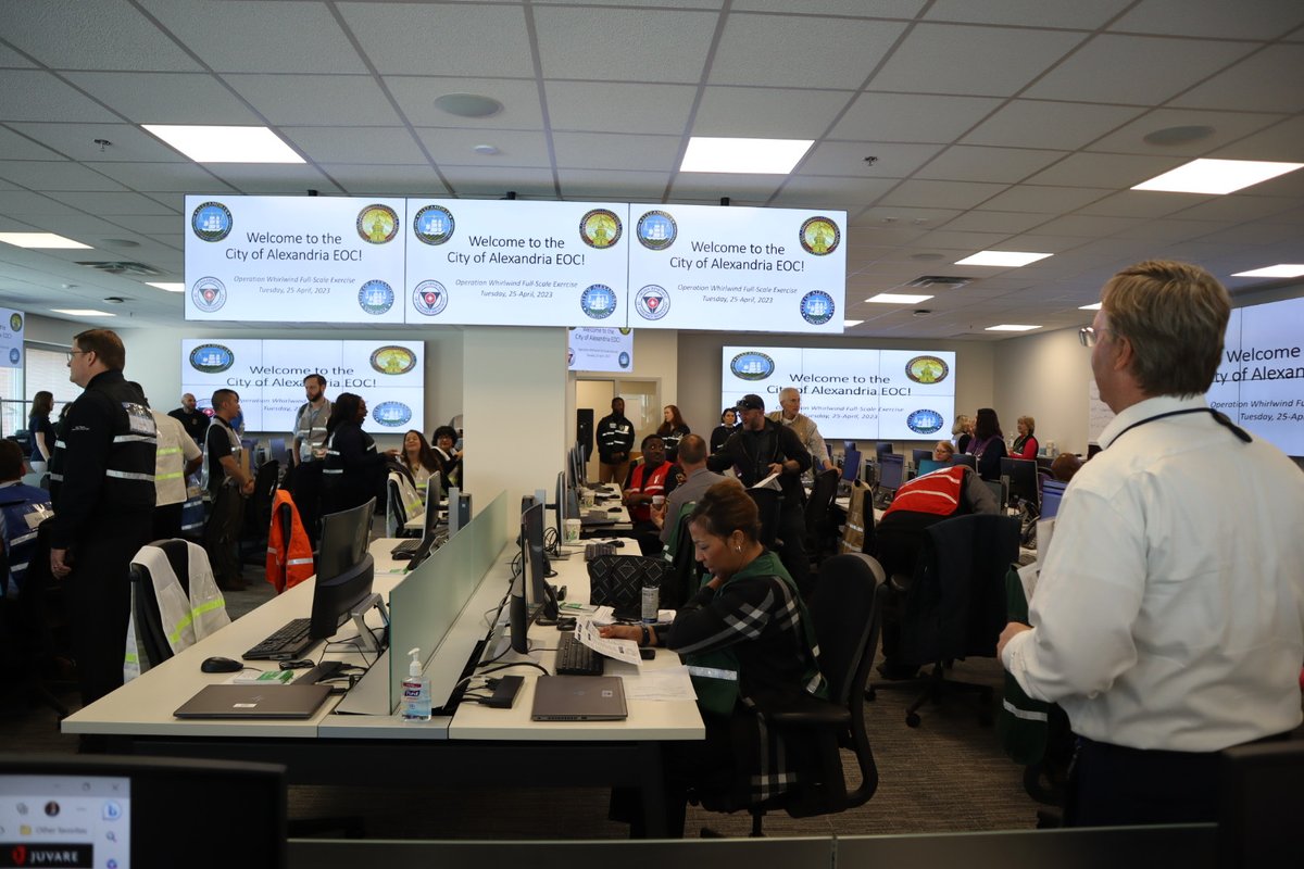 AlexandriaVAOEM's tweet image. Thanks to 13 partner organizations/jurisdictions &amp;amp; 14 City departments for participating in our #FullScaleExercise yesterday. "Operation Whirlwind" was a chance to simulate our response to a tornado &amp;amp; determine what we can do, who needs to be involved &amp;amp; where we can improve.
