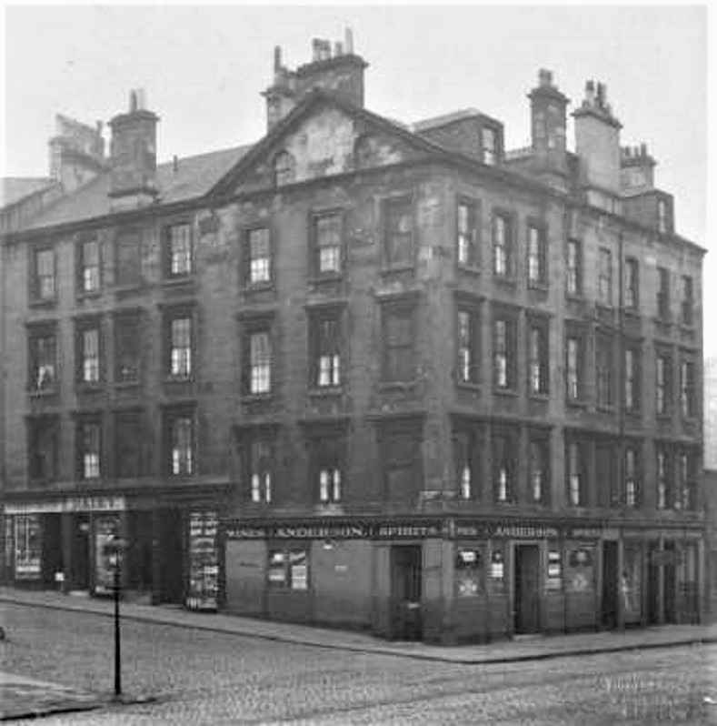 oakroyd's tweet image. #Shoap - Anderson's, Garscadden Street, #Glasgow, 1925. 🥃
(Glasgow Libraries)