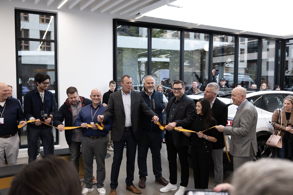 We have celebrated the Grand Opening of Polestar Portland! With the State of Oregon joining a zero emissions standard for vehicles beginning in 2035, we cannot think of a better place or finer partners to help grow the Polestar brand in the Pacific Northwest. $PSNY #Polestar3