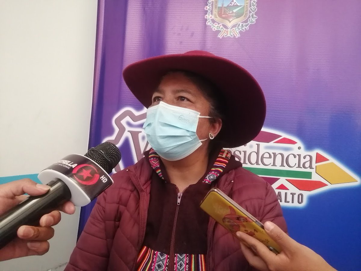 FabiolaConcejal's tweet photo. #CambioDeDirectorio
Esperamos la convocatoria de sesión con miras a la elección del nuevo directorio del Concejo Municipal de la ciudad de El Alto.
Ojalá lleguemos a acuerdos que favorezcan nuestro compromiso en favor de la población alteña.
#FabiolaFuruyaConcejal https://t.co/IRoRPvx8j4