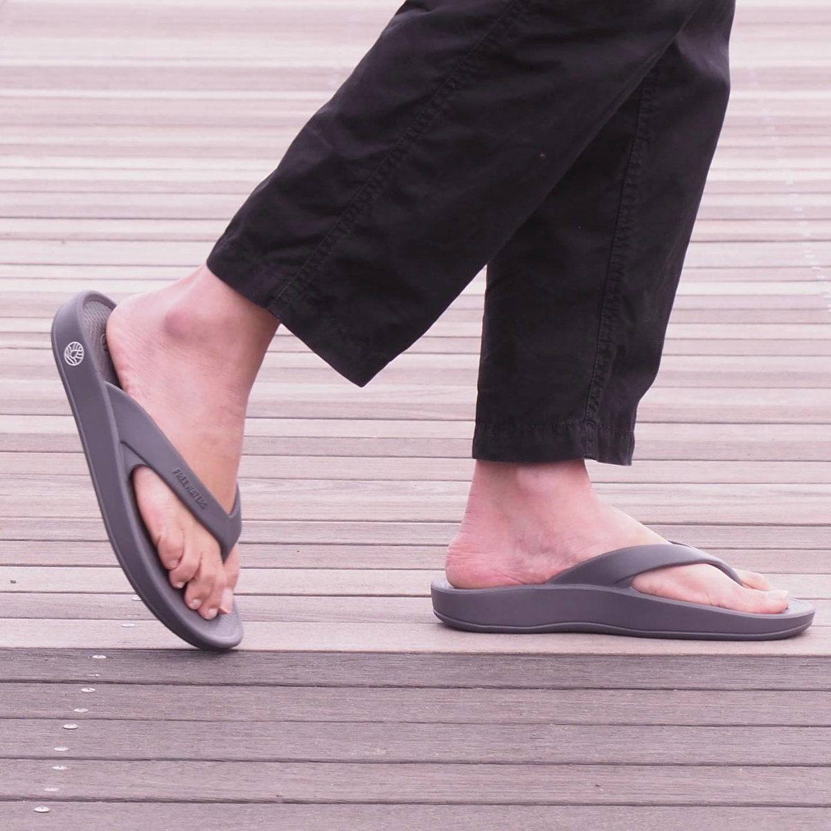 Freewaters_jp's tweet photo. 軽いです。
Cloud9 Ultra - Grey - Unisex
価格:6,930円(税込)
#厚底サンダル
#freewaters
https://t.co/BK0Ld7bhiP https://t.co/HHN0YlU4qr