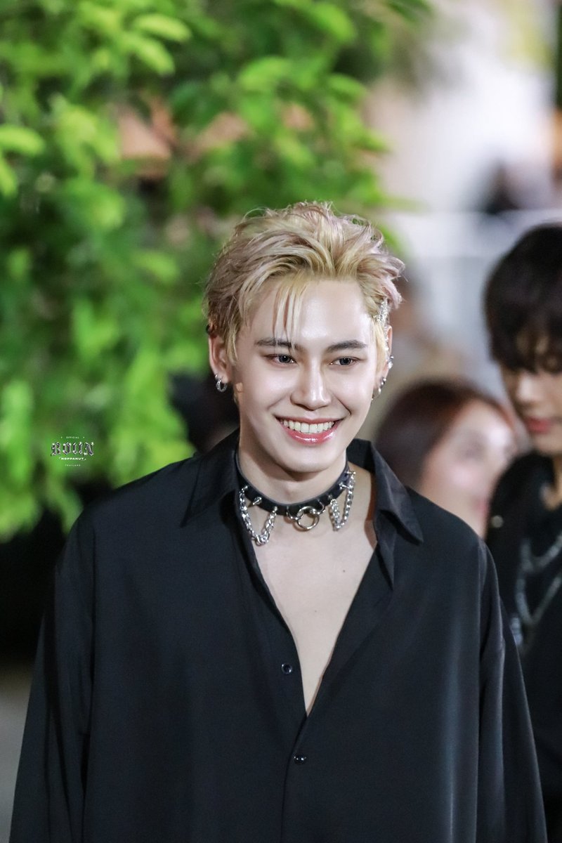 bb0un_official's tweet photo. 𝐺𝑜𝑜𝑑 𝑛𝑖𝑔ℎ𝑡 ✨

ช่วงนี้ฝนตก ดูแลสุขภาพด้วยนะคะ คืนนี้นอนหลับฝันดีค่ะ 💖

#bb0un https://t.co/nB3qfICe3d