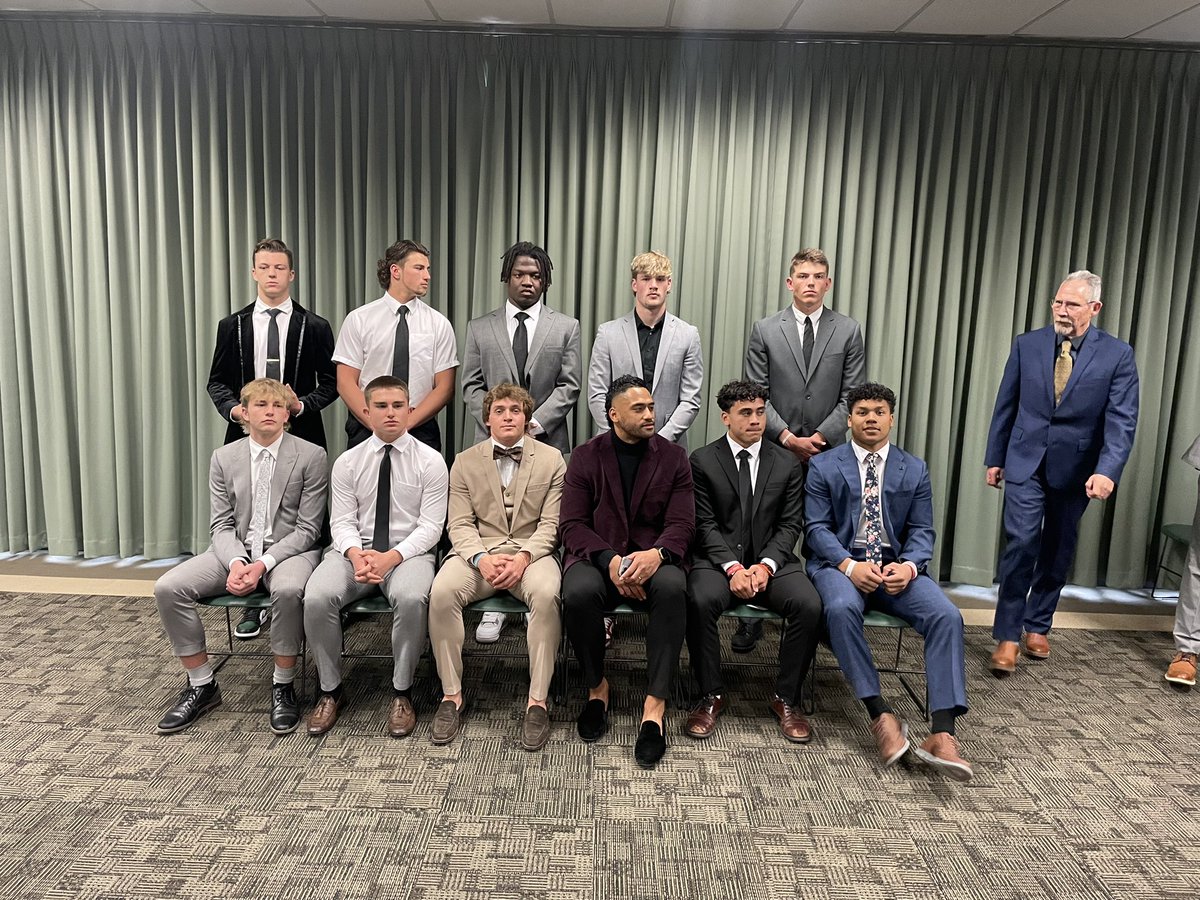 Salem Hills Football (official) (@hills_salem) on Twitter photo Congrats <a href="/alexcloward4/">Alex cloward</a> on being awarded at the <a href="/NFFNetwork/">National Football Foundation</a> for your excellence on and off the field. Keep doing the work! Congrats <a href="/alexcloward4/">Alex cloward</a> on being awarded at the <a href="/NFFNetwork/">National Football Foundation</a> for your excellence on and off the field. Keep doing the work!