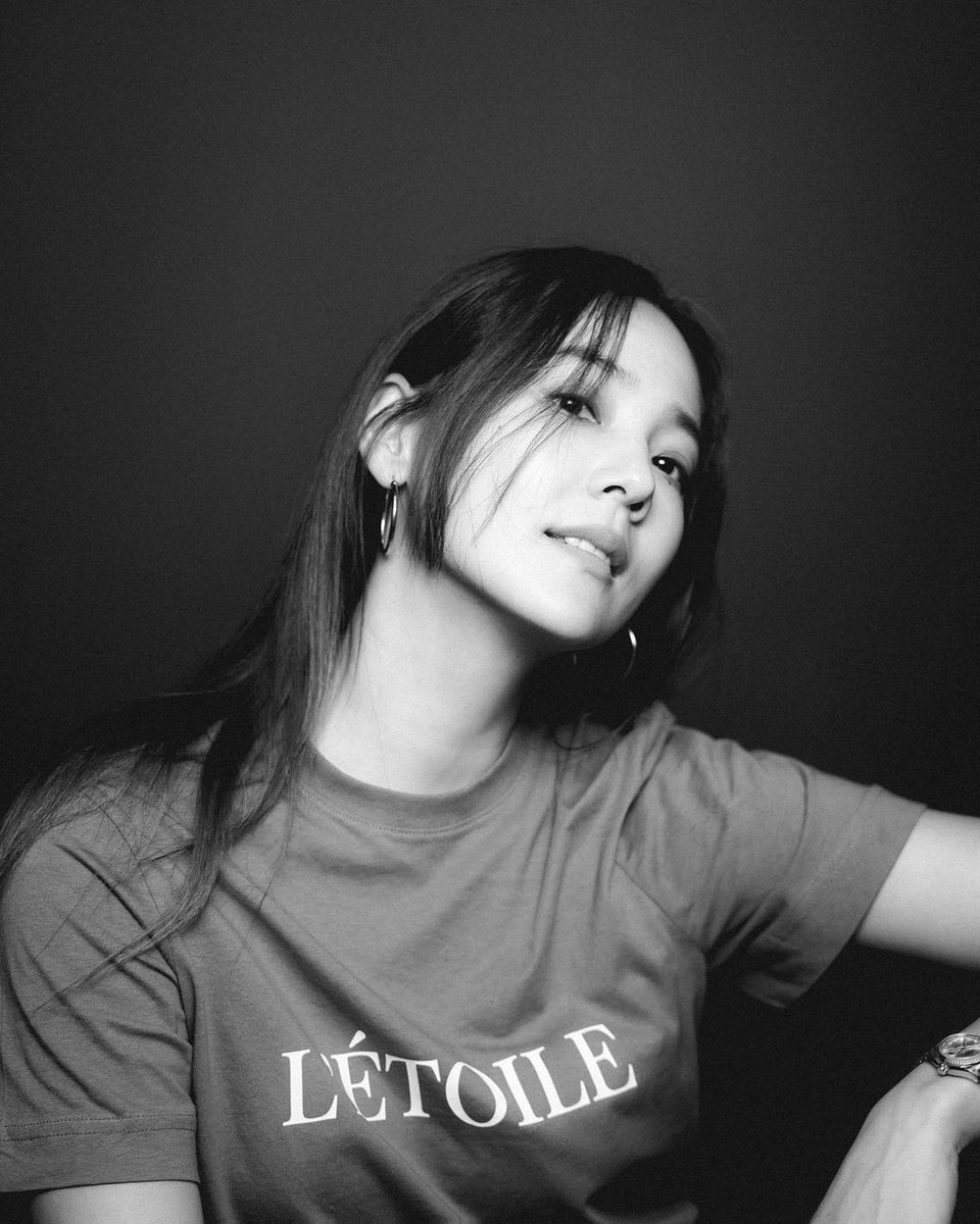 eugene810303's tweet photo. Black n white https://t.co/nh1jT2loIB