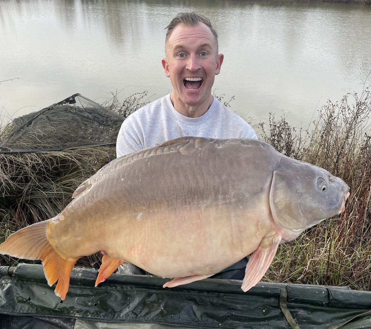MainlineBaits's tweet photo. You might not be able to tell, but, Mike Shelley is pretty happy he uses the Cell in deepest darkest Essex!
We love this.
#carpfishing #mainlinebaits https://t.co/LBrksVLd6k