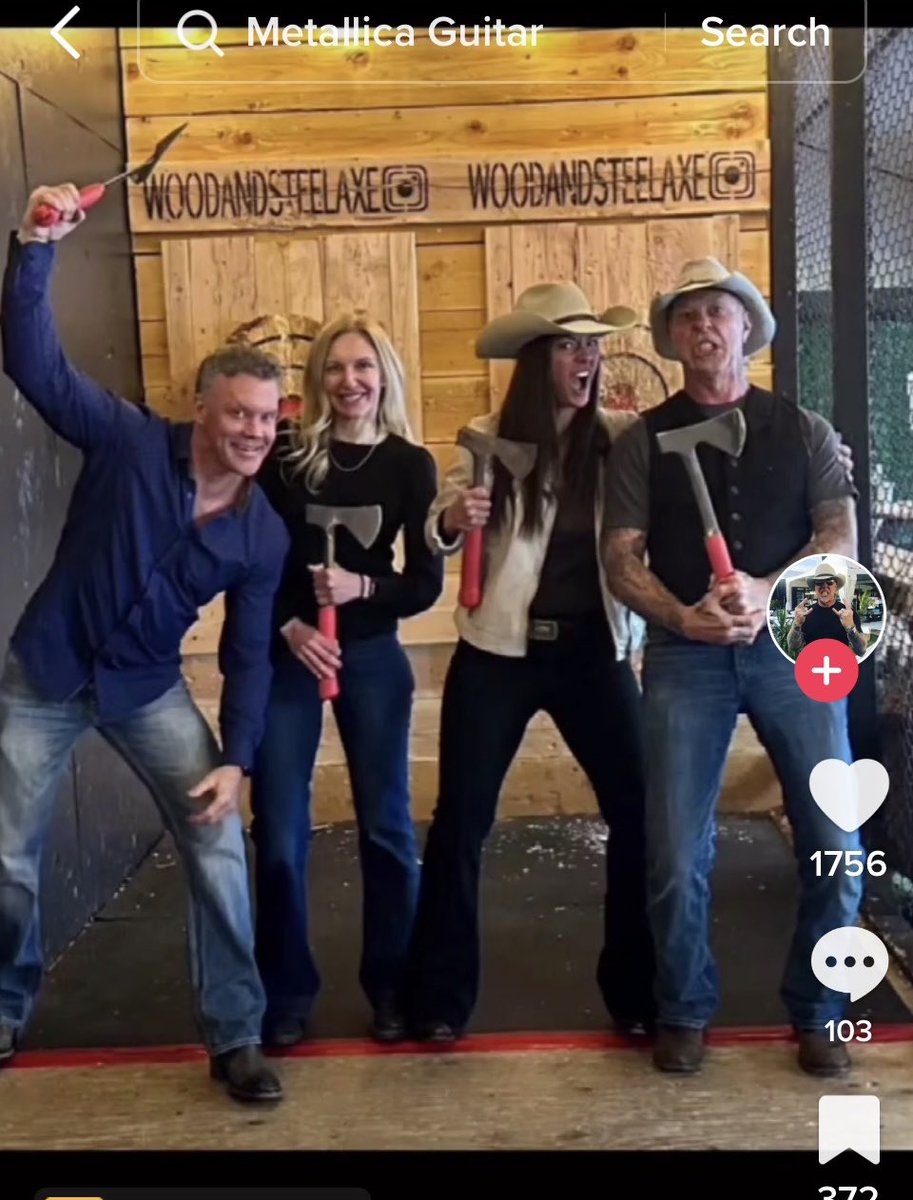 WhatRedLight_'s tweet image. Metallica’s James Hetfields new girlfriend Adriana is 15 yrs younger than him;speaks spanish just like his ex-wife. Here are pics of the couple