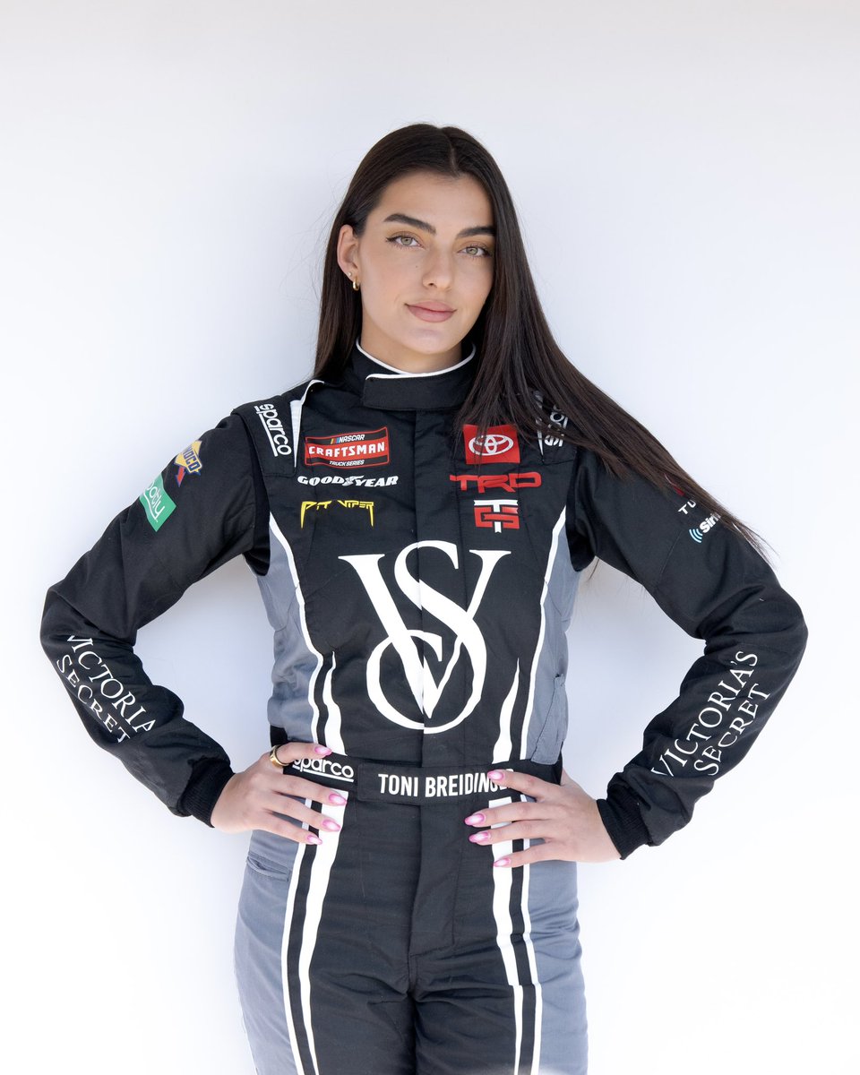 ToniBreidinger's tweet photo. a dream come true to be racing the No. 1 Victoria's Secret Toyota Tundra TRD Pro at Kansas. thank you a million times @VictoriasSecret  @TRICONGarage @ToyotaRacing for the opportunity https://t.co/AdfqvxXeQl