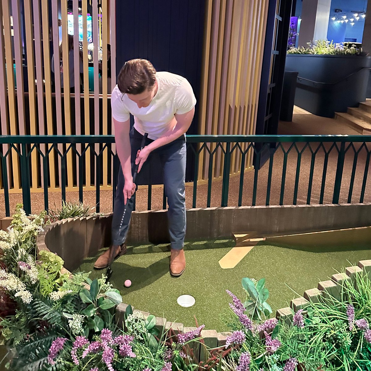 The team joined up in NYC this week for a fun company reTREAT 🎉⛳️✨🥂🤓📈

🚀 Super excited to show you what we're working on!

<a href="/MattOsmanAI/">Matt Osman</a> <a href="/RawHughage/">Hugh</a>  <a href="/kuliejeh/">Julie Keh</a>  <a href="/MohTanveer/">Mo</a>