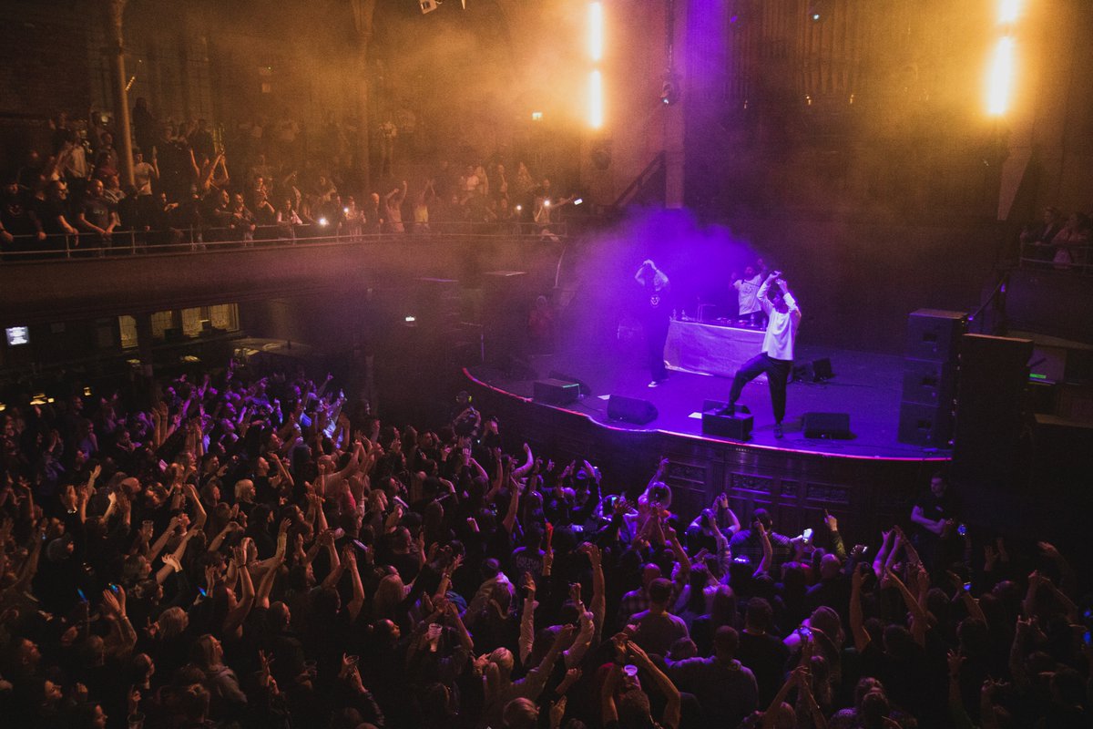 professorgreen's tweet photo. Still soaking this all up Manchester!
•
Loudest crowd thus far from beginning to end, relentless ENERGY, ENERGY, ENERGY!
•
Thank you for really showing up last night, I can’t wait to get back and see ya with the new music!!!!
•
📸@thejoeeley #POPSHXT https://t.co/G1ZN8Cb9IE