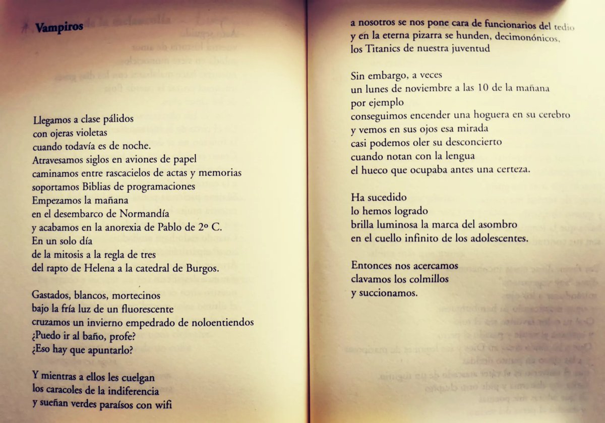 Compartimos uno de nuestros poemas preferidos del libro 'Filosofía de la cuchara' de #MiguelMartínez. Recordad que mañana, a las 20.15 h, en #LaMaladicha, tenemos una cita con él y con su poesía. Allí nos vemos.