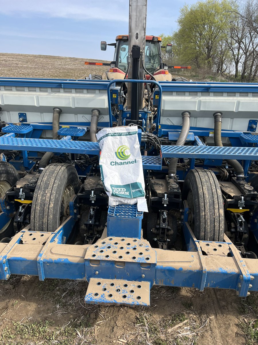 Channel seed corn 213-19 going into the ground.  But first, it must be loaded into the planter. These 56lb bags haven’t gotten any lighter. Even after lugging the first 30 on board. Maybe I’ve just gotten older….🤔. <a href="/ChannelSeed/">Channel Seed</a> <a href="/CraigStiens/">Craig Stiens</a>