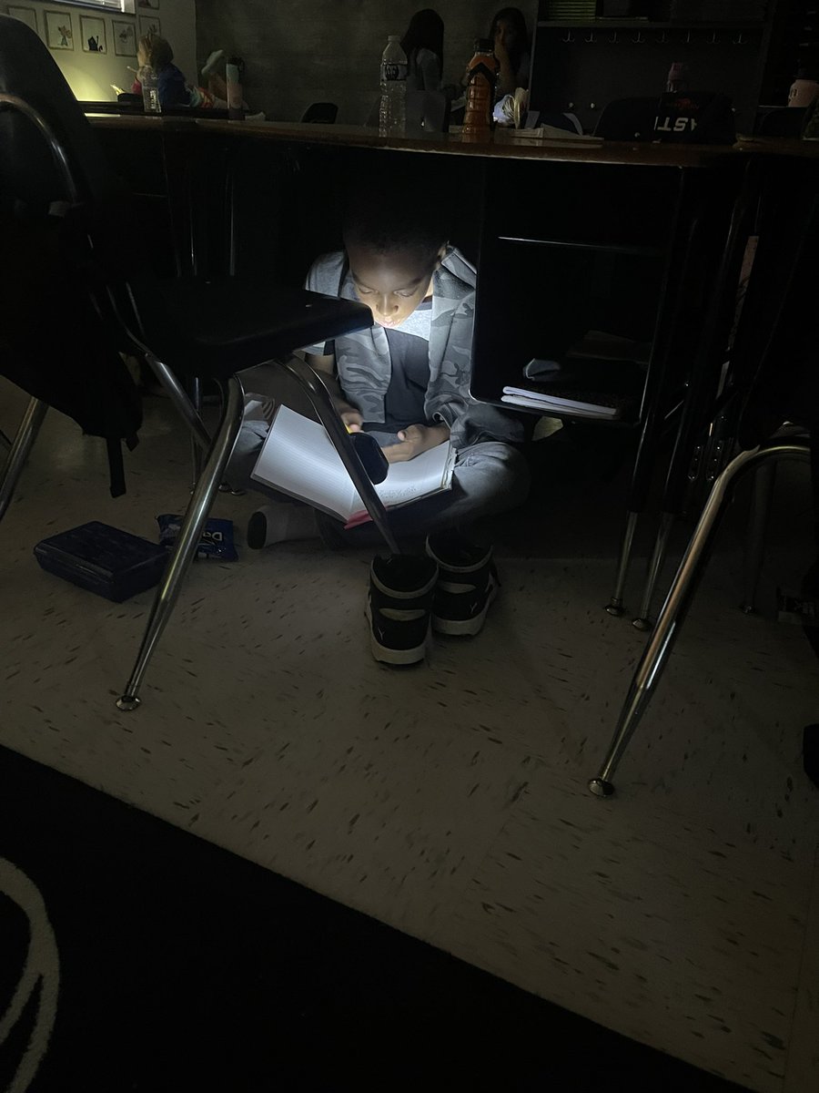 NicolePierro6's tweet photo. We are camping out today and creating our stories based off a choice board! Their pencils are MOVING, and the room is set up for camp! #WES @MagISDLiteracy https://t.co/NgsWc1YCjm