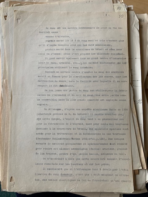 JeanP_MT's tweet photo. Nouvel épisode des "surprises du Service historique de la Défense" : Grande Guerre, au sujet des usages du sang de bœuf séché : source d'albumine, engrais, nourriture pour le bétail et pour les humains... cote GR 7 NN 2 980 https://t.co/lROTBVgo6Q