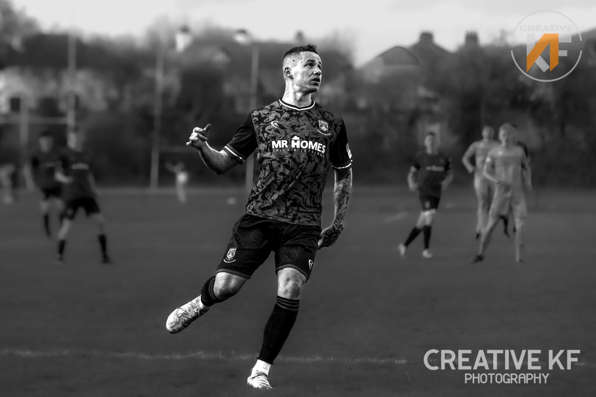 CreativeKF tweet media