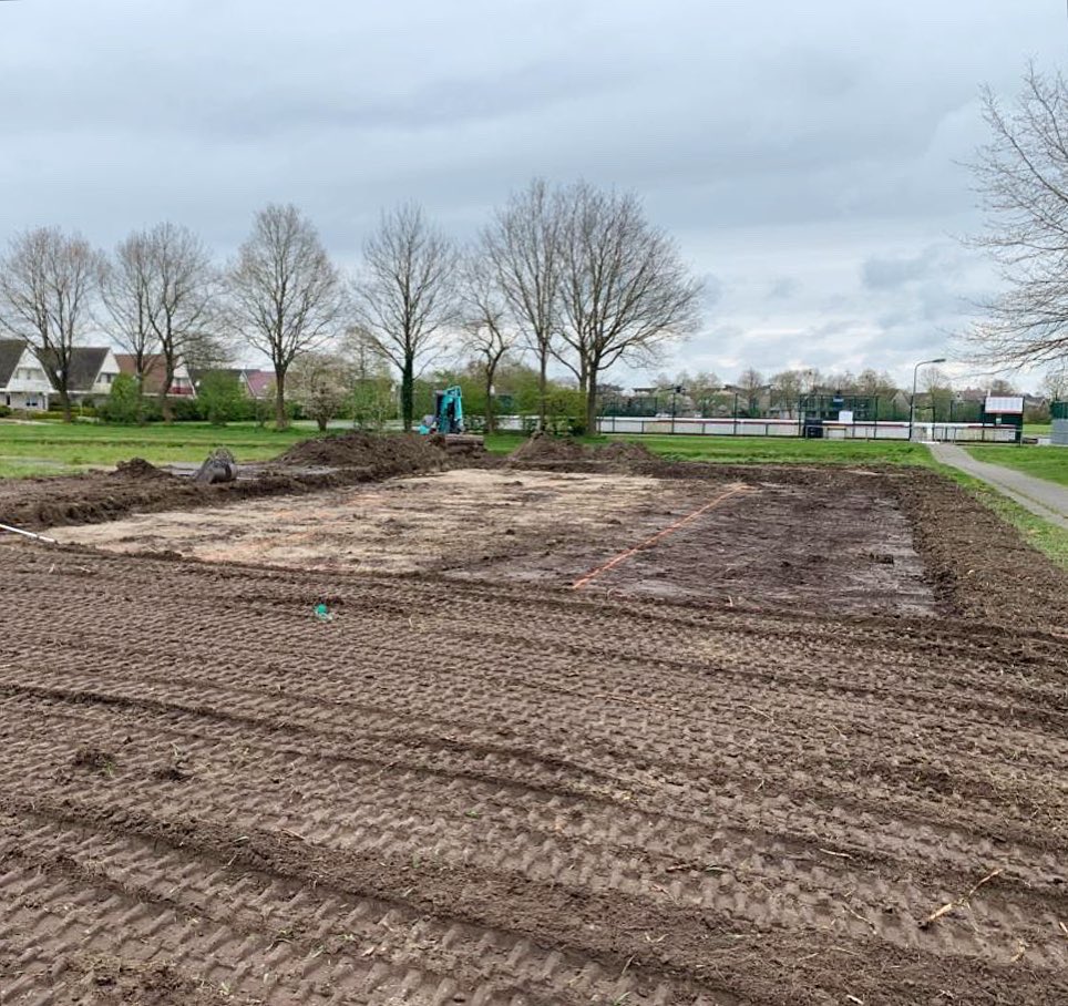Sports2playBV's tweet photo. WORK IN PROGRESS 🔥
@Gemeente_Lwd is straks een gloednieuw Calisthenics en outdoor Fitnesspark rijker! 🤩 Volgende week wordt het project afgerond. #New #Sneakpeek #Outdoor #Fitness #BuitenSporten #Health #Buiten https://t.co/GRUH6Npd1B