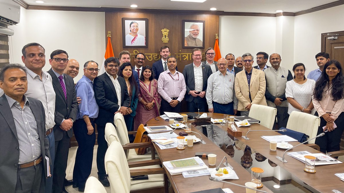 VDA_online's tweet photo. Indian and German representatives met in New Delhi for the 15th meeting of the "Indo-German Working Group on Automotive". Together with @ACMAIndia and @siamindia we exchanged views on topics such as the development of green mobility in India &amp; Germany. Thanks to all participants! https://t.co/FGeqcPST8Z