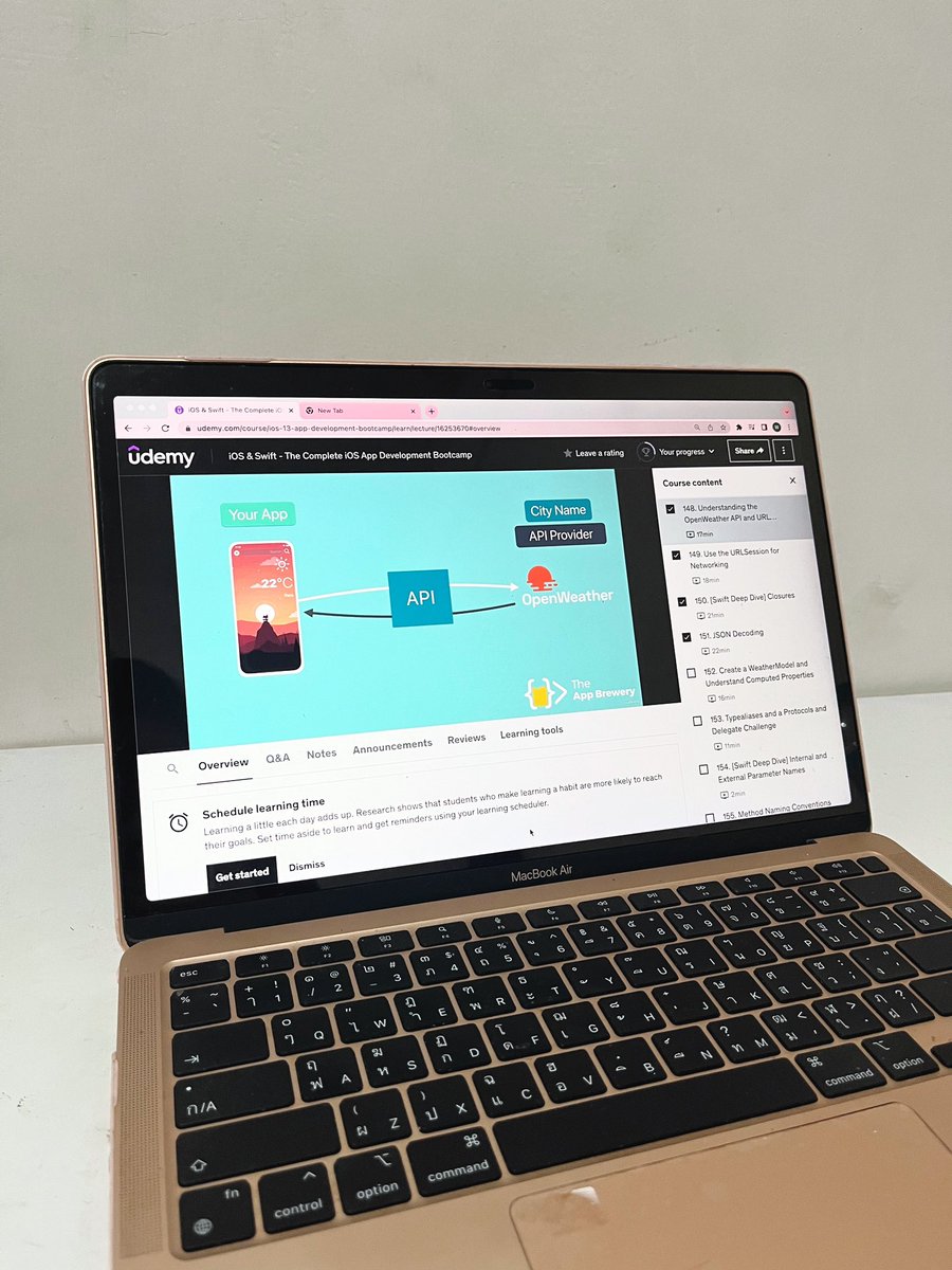 hmoo_ios's tweet image. ✅Day 28

Section 13 of Dr Angela Yu’s iOS development 

✔️Today I learnt :
-OpenWeather API
-URLSession for networking 

#100DaysOfCode #100dayofswift #iosdev #100daysofcoding #xcode #angelayu #100DaysOfSwiftUI #iosdevelopers #udemy #swiftdeveloper #womenintech