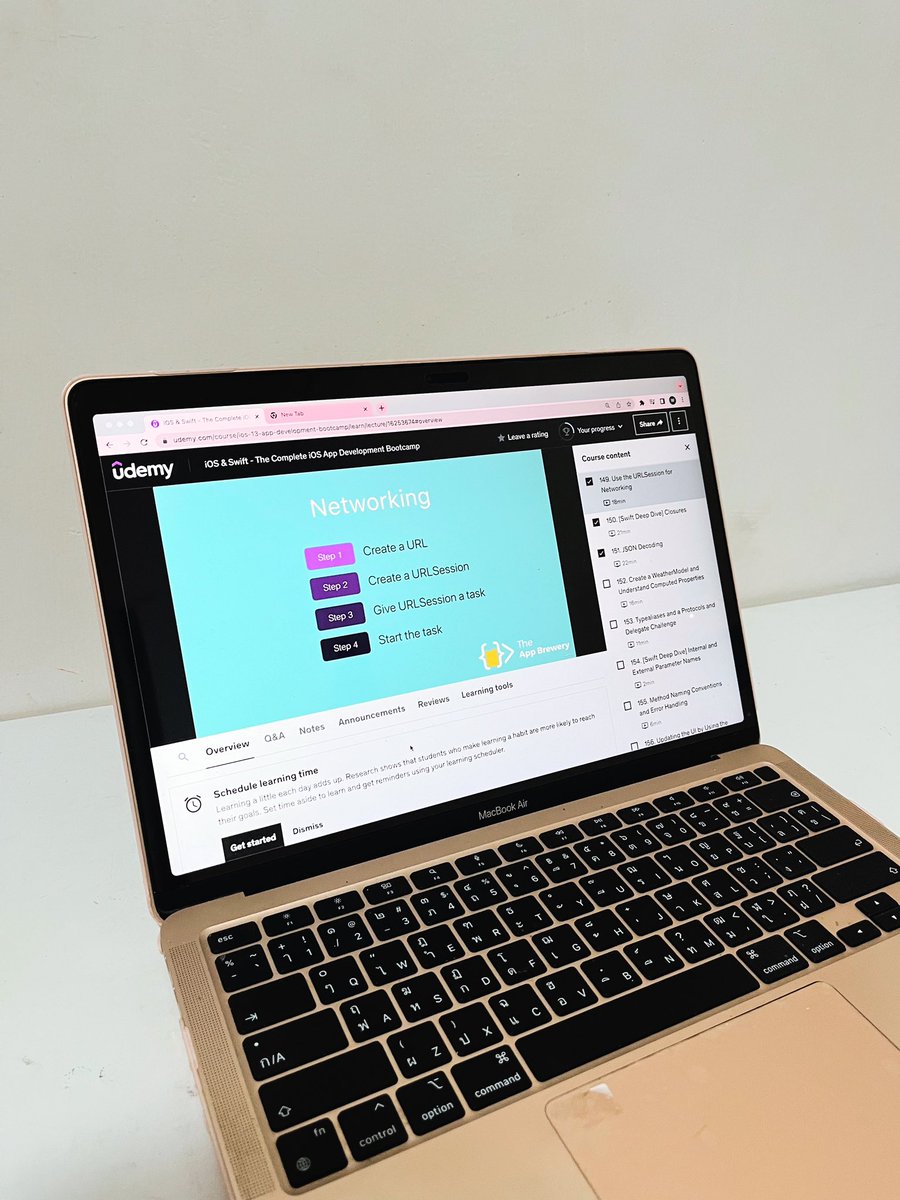 hmoo_ios's tweet image. ✅Day 28

Section 13 of Dr Angela Yu’s iOS development 

✔️Today I learnt :
-OpenWeather API
-URLSession for networking 

#100DaysOfCode #100dayofswift #iosdev #100daysofcoding #xcode #angelayu #100DaysOfSwiftUI #iosdevelopers #udemy #swiftdeveloper #womenintech
