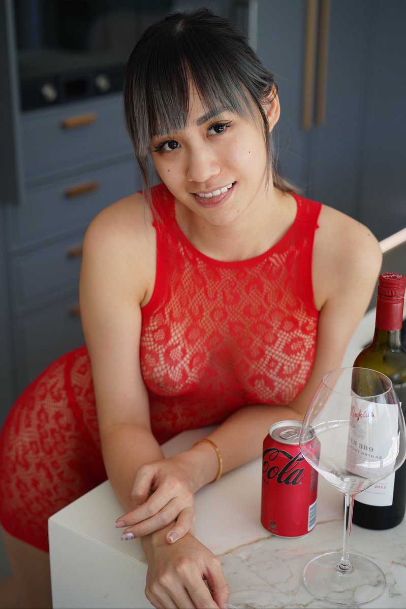 aliceforyouu_'s tweet photo. stoppp it @elixir_elf looks so fxckin hot 🥹 $3 onlyfans please go support!! https://t.co/9eSUmHh7Hy