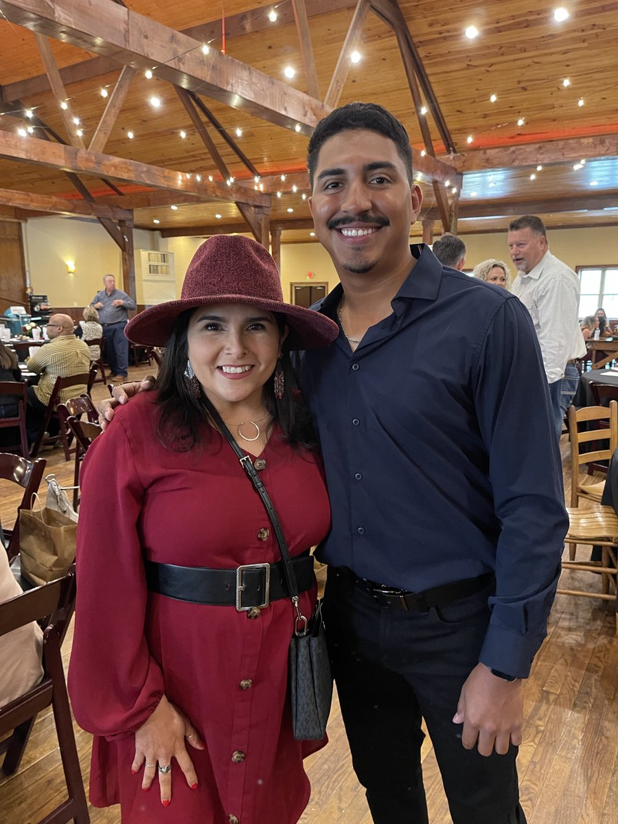 UHVIntlStudents's tweet photo. Congratulations to our #UHVInternational Baseball Athlete Jose Jimenez who won the Champion of Character Award at the recent Athletic Banquet held on campus. We are so proud of you! #UHV #UHVJaguars #BeDriven #InternationalStudents #Mexico #InternationalStudent #IntlAthlete https://t.co/OMCjRgmU60