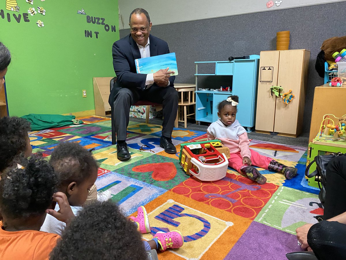 GADeptEarlyCare's tweet photo. @repdwilkerson joined us at 1st Step Learning Academy in Powder Springs to celebrate #QRWeek with center director Kai Kyser.
Also attending were Jill West, a Quality Rated Regional Coordinator from DECAL, Hanah Goldberg and Greg Barrett from @GEEARS @Quality_Rated https://t.co/UyqtveKiBc