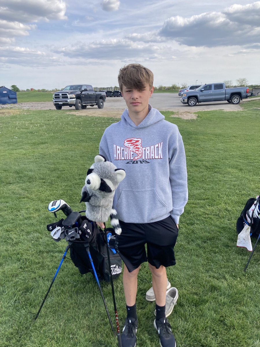 HHS Golf tweet media