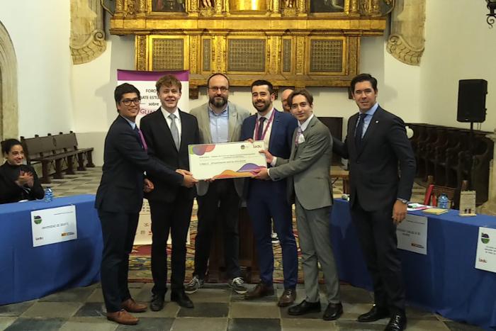 Facultad de Ciencias Sociales y Juridicas tweet media