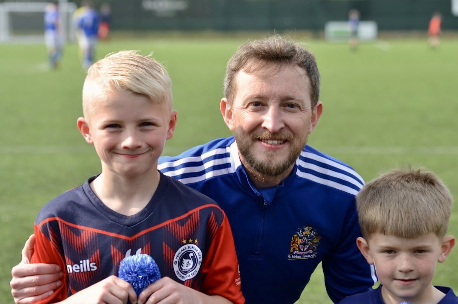 Again thanks to the mighty <a href="/PenlakeJnrs/">Penlake Juniors</a> <a href="/PenlakeCelU11s/">Penlake Celtic</a> <a href="/Penlakeceltics/">Penlake Celtics U8s 2023/24</a> for being our matchday mascots. Including our players of the match and Town beanie hat winners 🏆💙#townteam #sthelenstogether 
📸@Marycastrogiov4